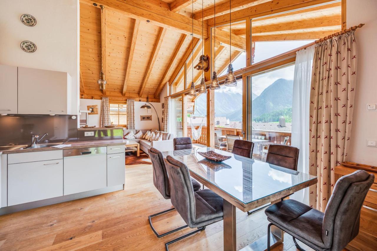 Chaletdorf Am Sonnenhang Neukirchen am Großvenediger Buitenkant foto